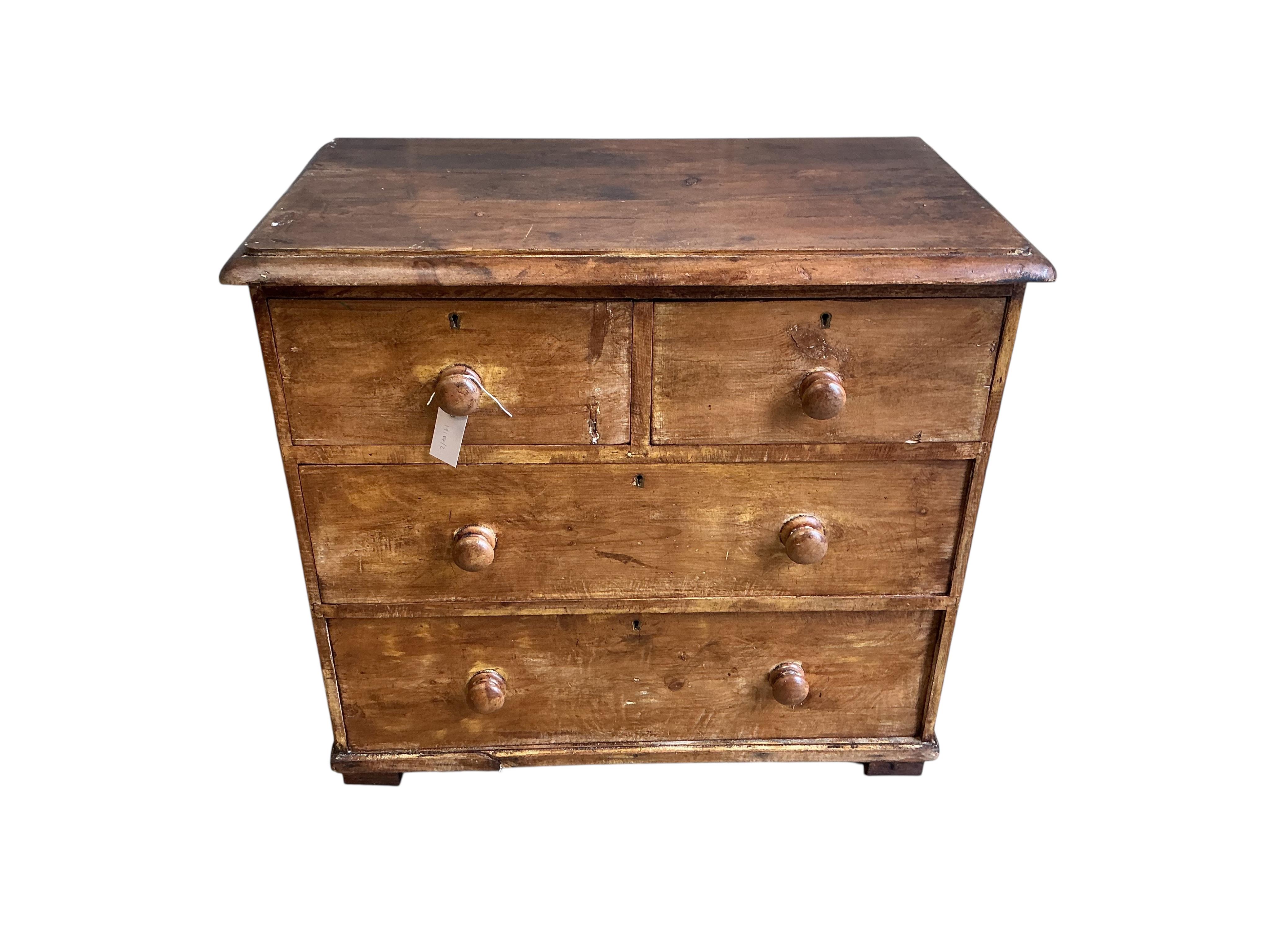 A small Victorian pine chest of drawers, width 83cm, depth 46cm, height 75cm